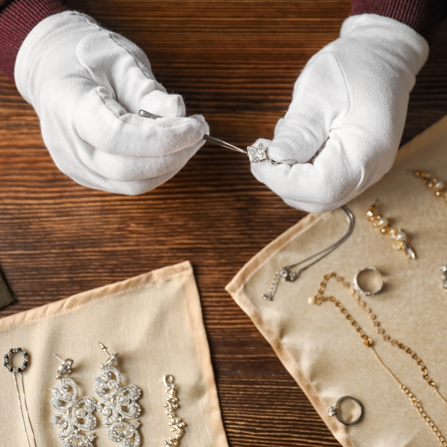 Pacific Jewelry & Watches we buy and appraise diamond jewelry