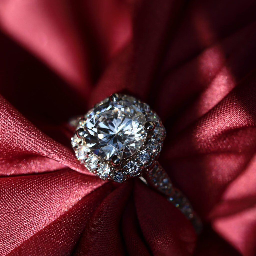 Pacific Jewelry & Watches we buy and appraise diamond jewelry - diamond ring