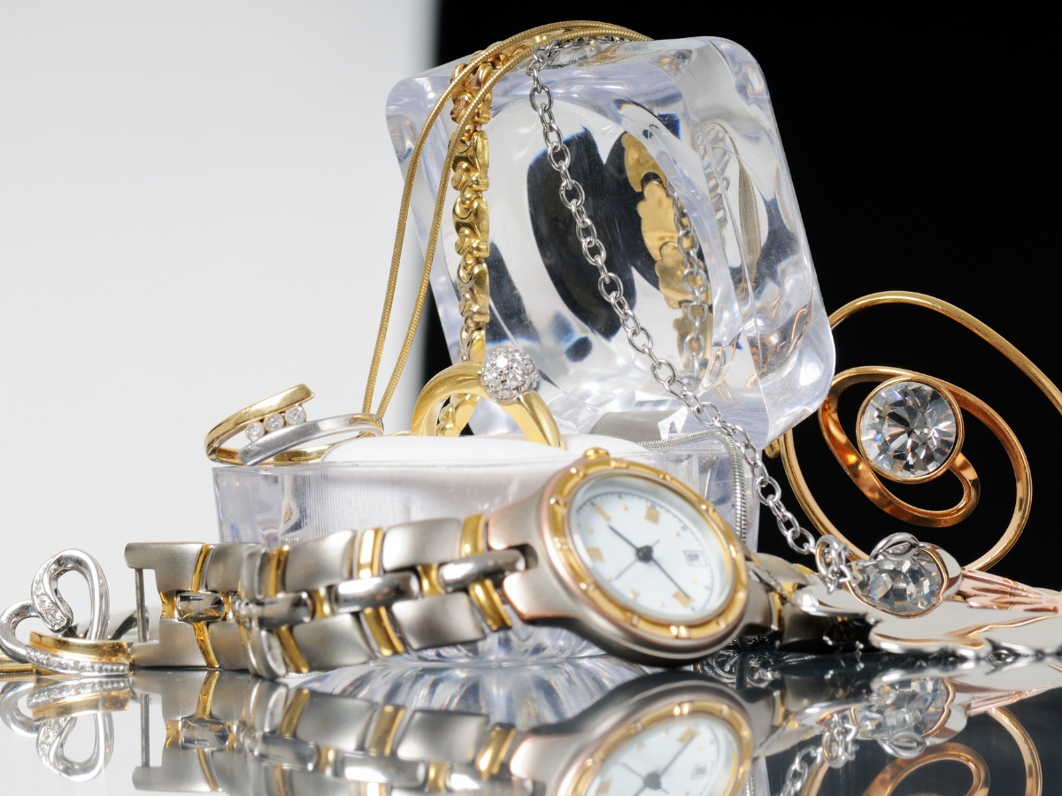 Appraisal vs. Authentication: What’s the Difference?